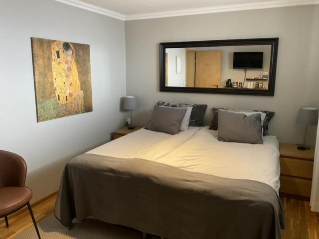 A. Bernhard Guest House Keflavík Екстериор снимка